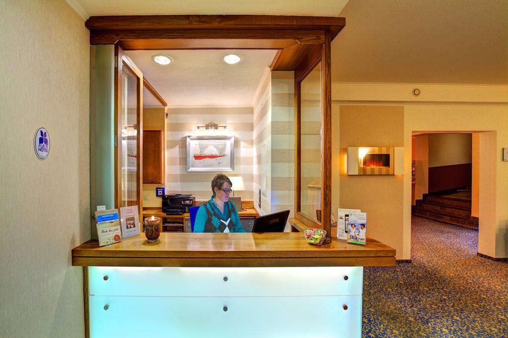 Landhotel Puester Allagen エクステリア 写真